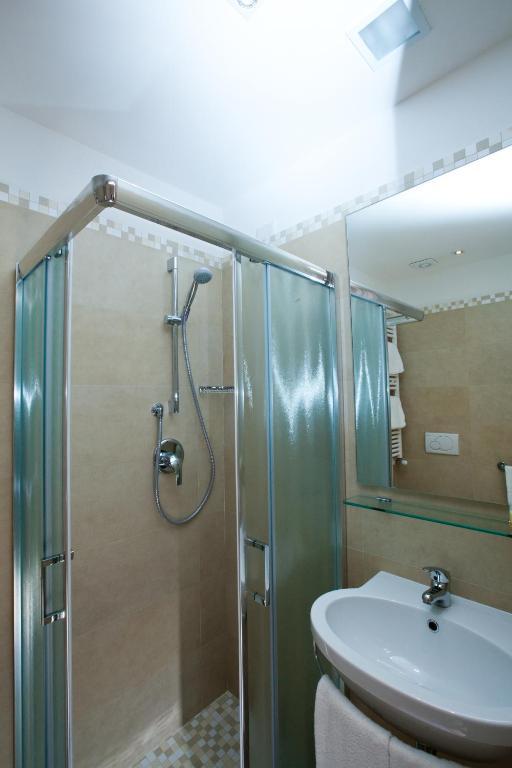 Hotel Ristorante Cesare Savignano sul Rubicone Habitación foto